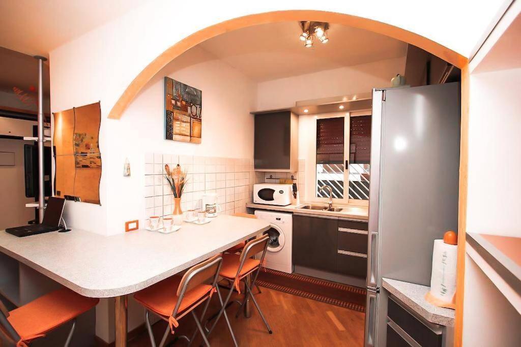 Petite Home In Рим Экстерьер фото